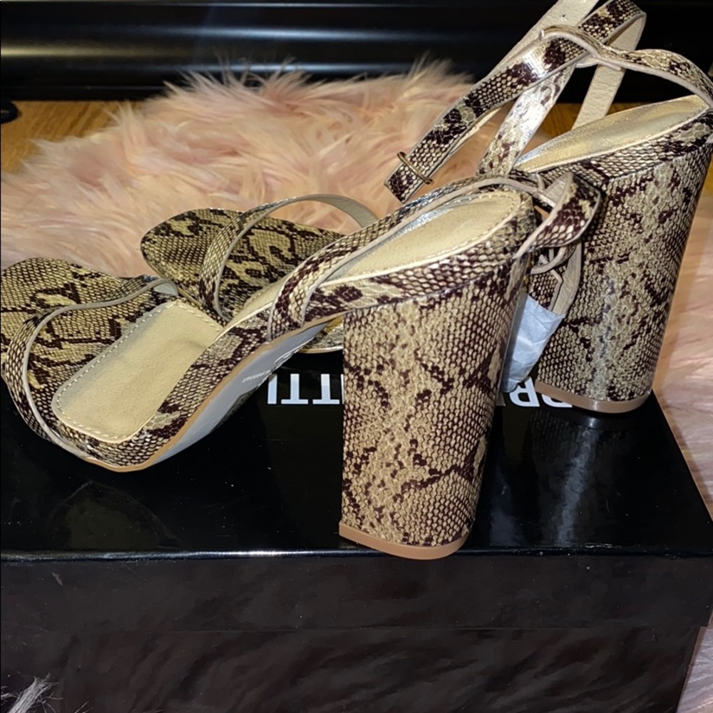 Heels - Picture 2 of 2